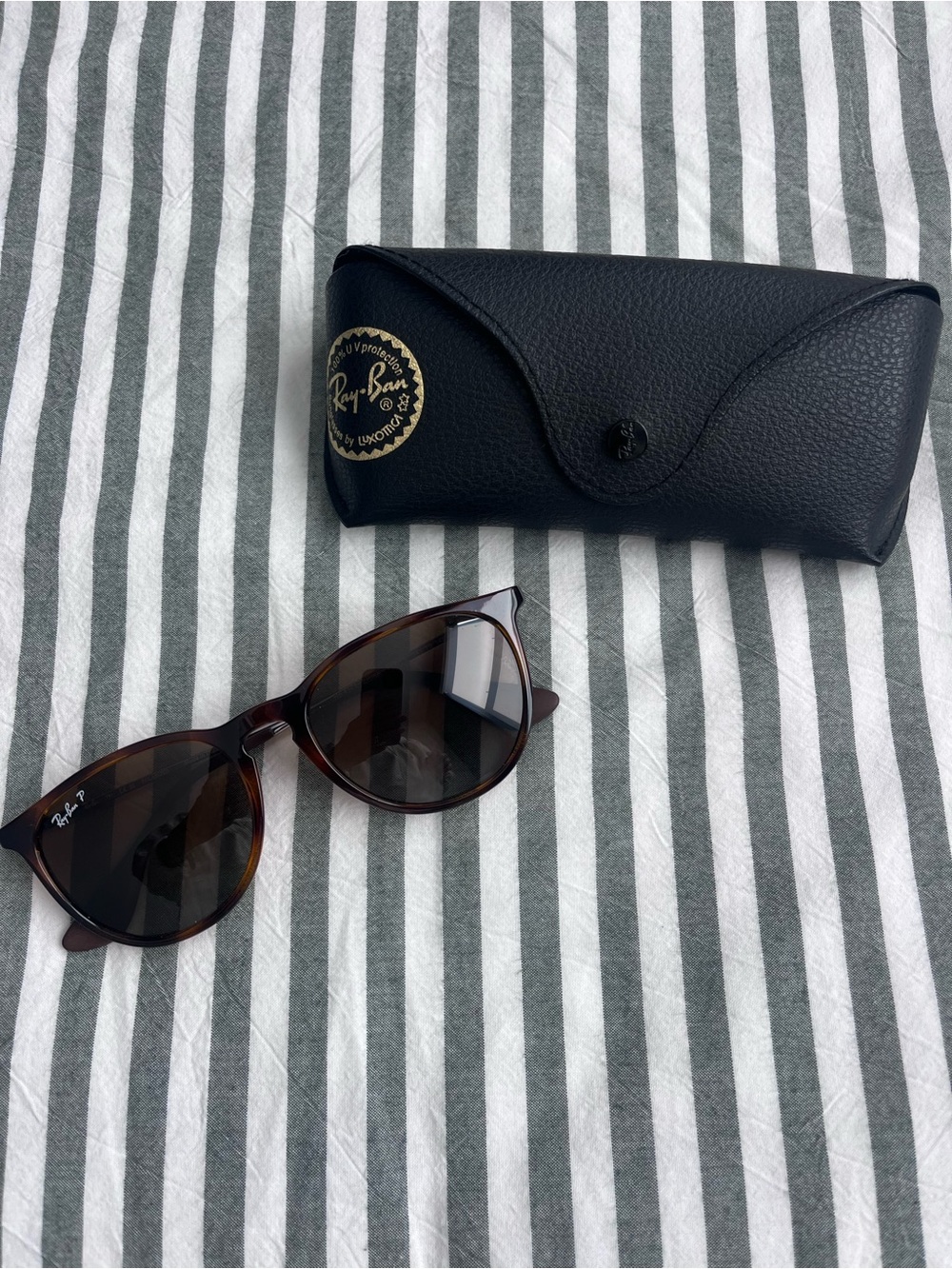 Ray-Ban Brown Tortoiseshell Frame with Dark Brown Lenses Sunglasses